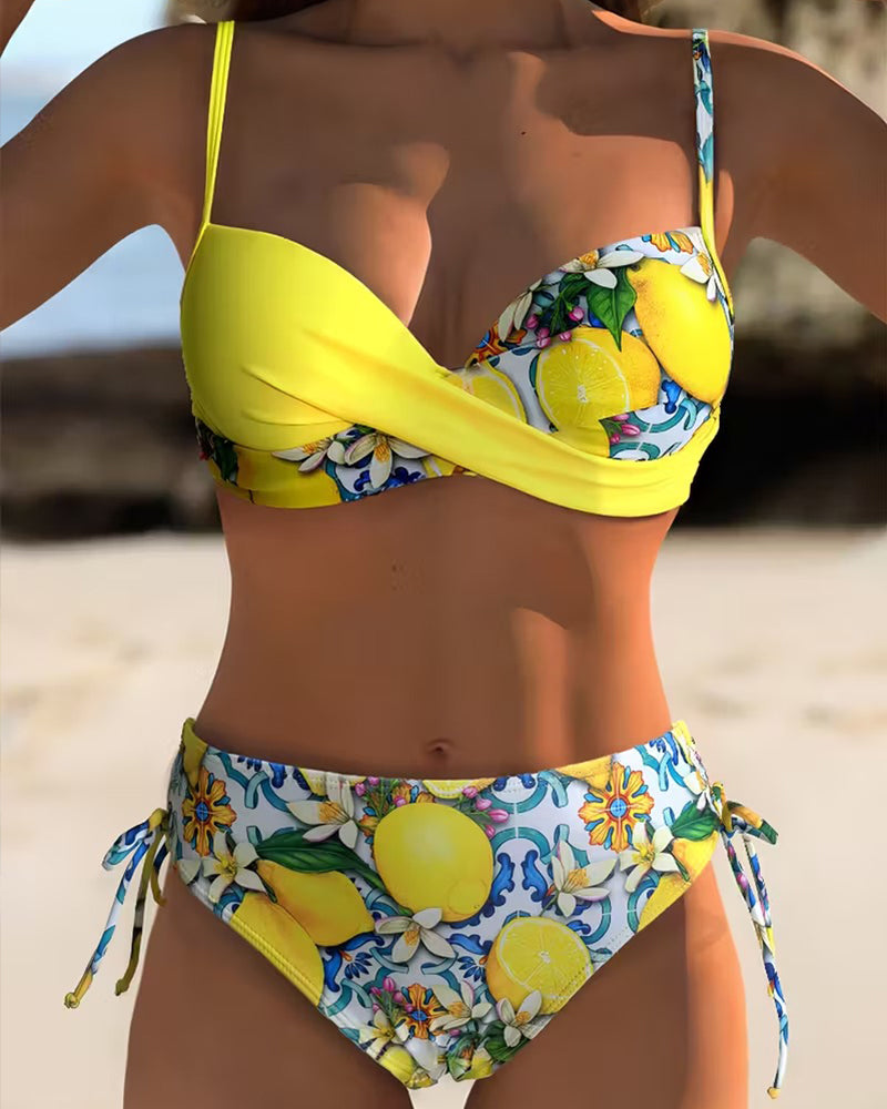 Fashionable Split Contrast Printed Bikini