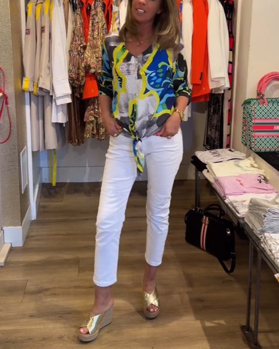 Floral printed V-neck blouse