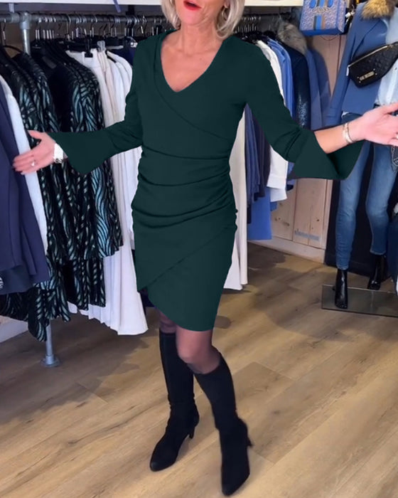 V-neck flare Sleeve dress