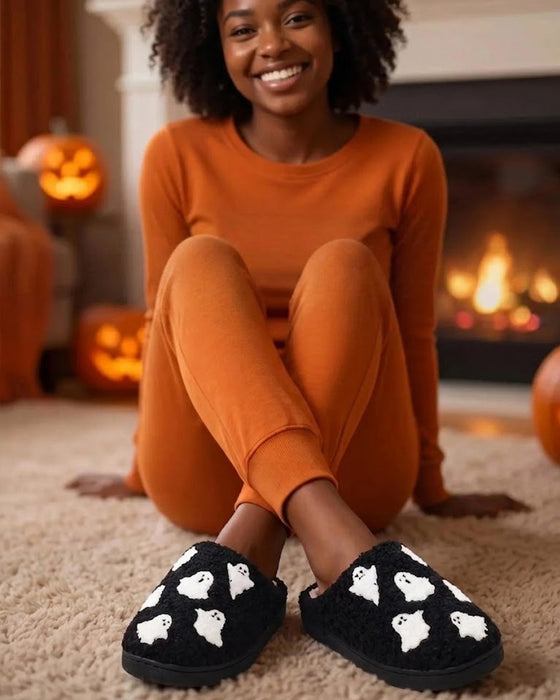 Women's Cute Cartoon Ghost Pattern Plush Slippers