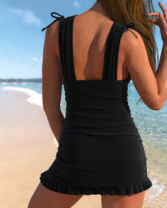 V-neck slimming style swimsuit