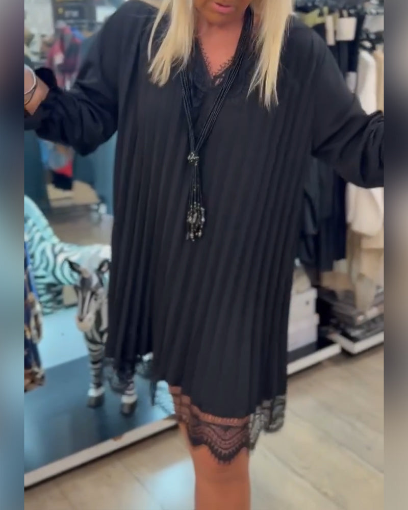 Lace-Trimmed Pleated Loose Dress