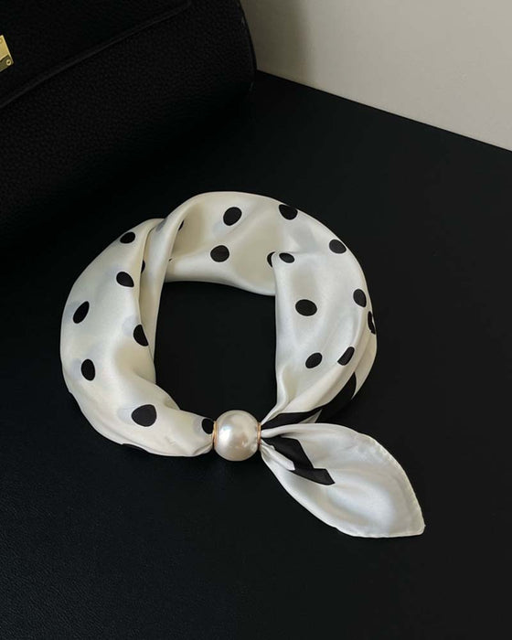 Effortless Glamour: Pop-On Pearl Necklace Scarf 🧣