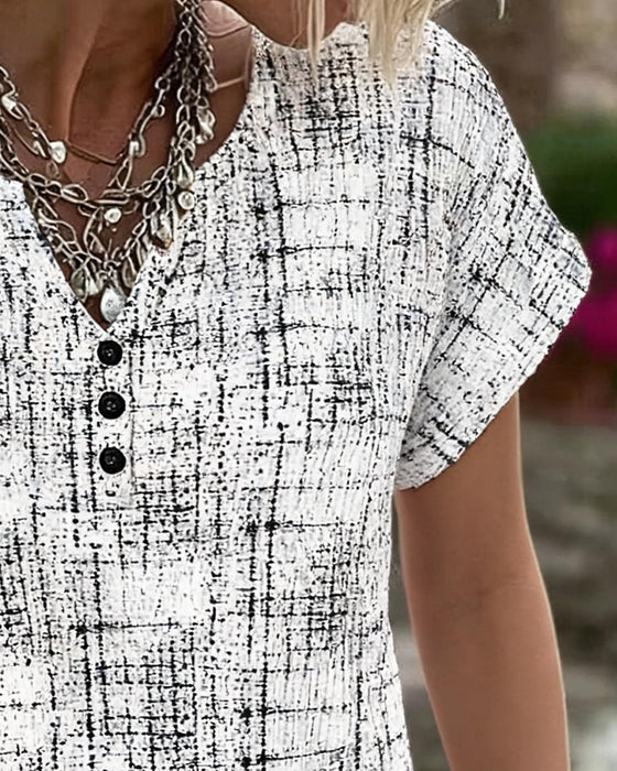 Irregular Stripe Three-Button Blouse