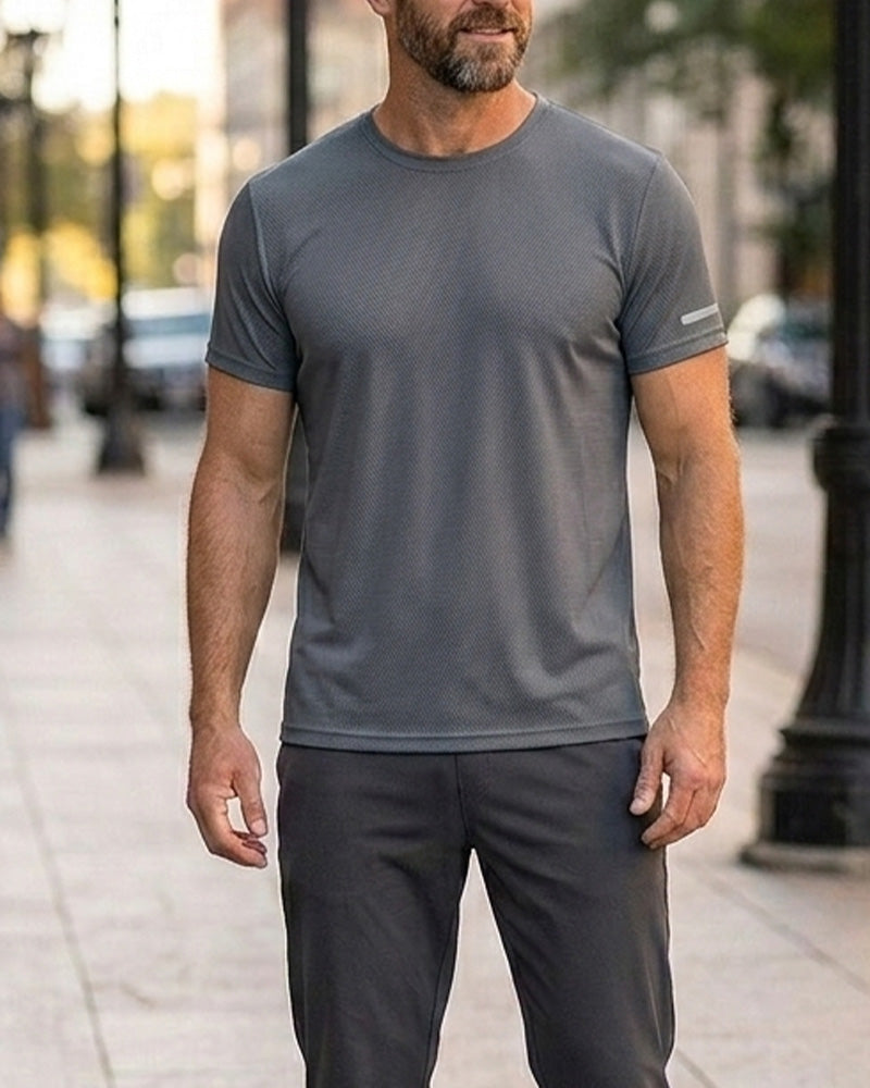 Men's Solid Color Short Sleeve Athletic T-Shirt