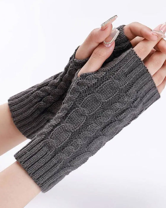 Cable Knit Fingerless Gloves
