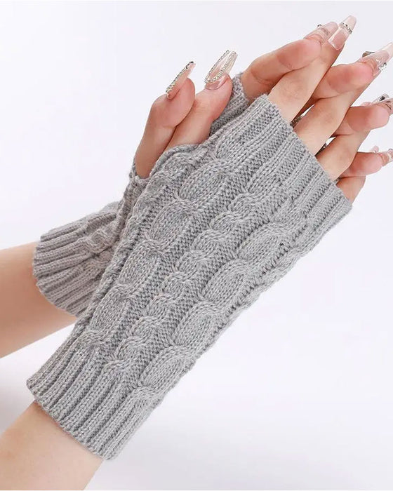 Cable Knit Fingerless Gloves