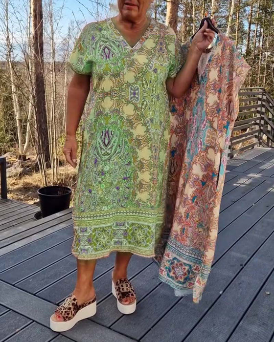 V-Neck Short-Sleeved Printed Shift Dress