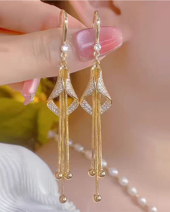 ✨ Elegant Diamond-Shaped Fringe Earrings💎