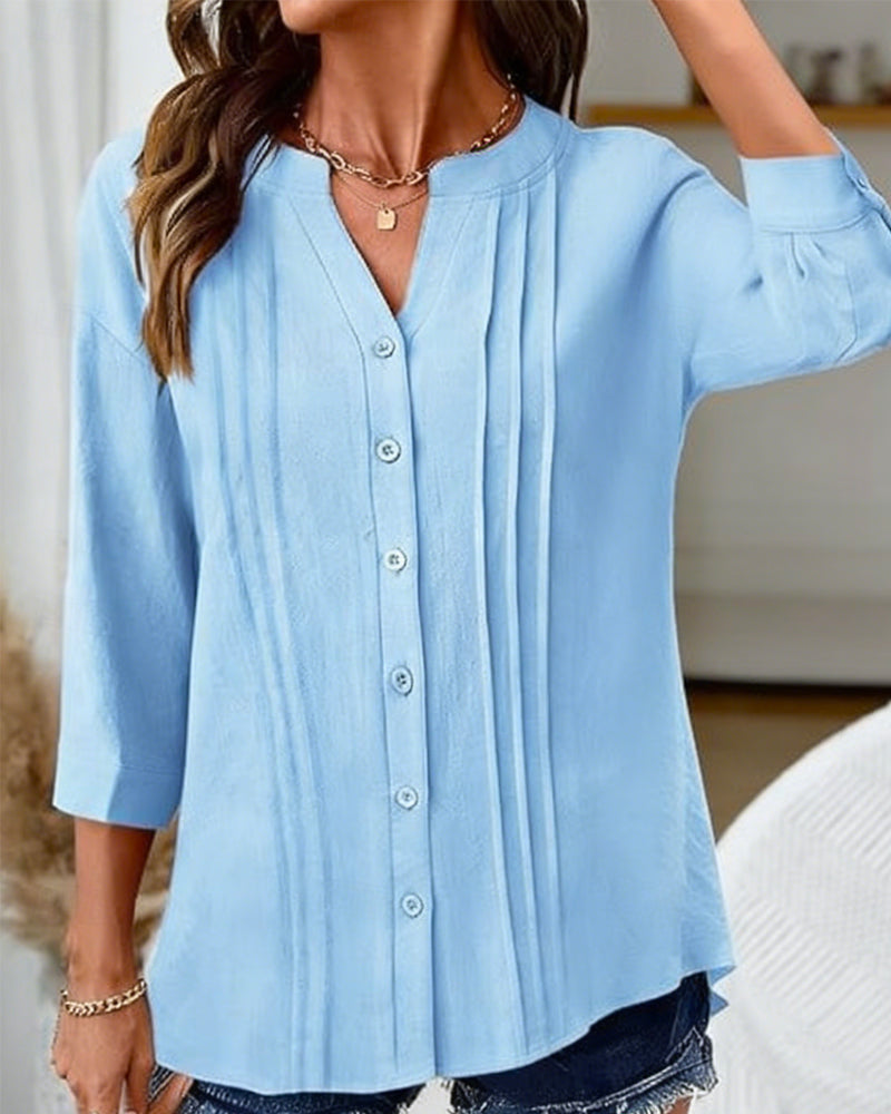 Vertical Pleated V-Neck 3/4 Sleeve Shirt