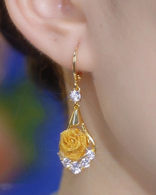 Elegant Mesh Earrings With Rose Motif