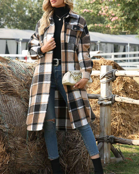 Buttoned lapel plaid coat