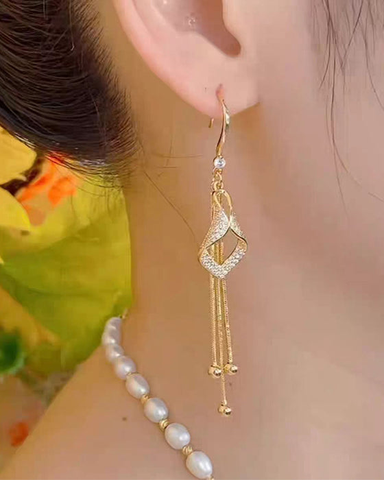 ✨ Elegant Diamond-Shaped Fringe Earrings💎