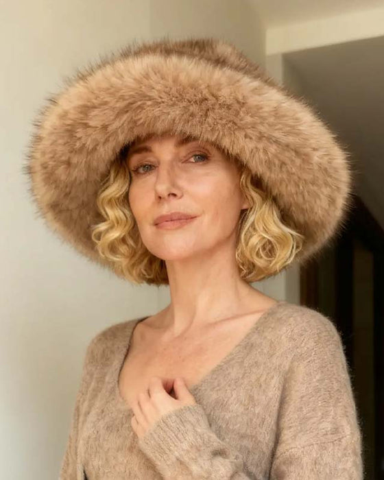 Comfortable And Elegant Winter Hat With Fur
