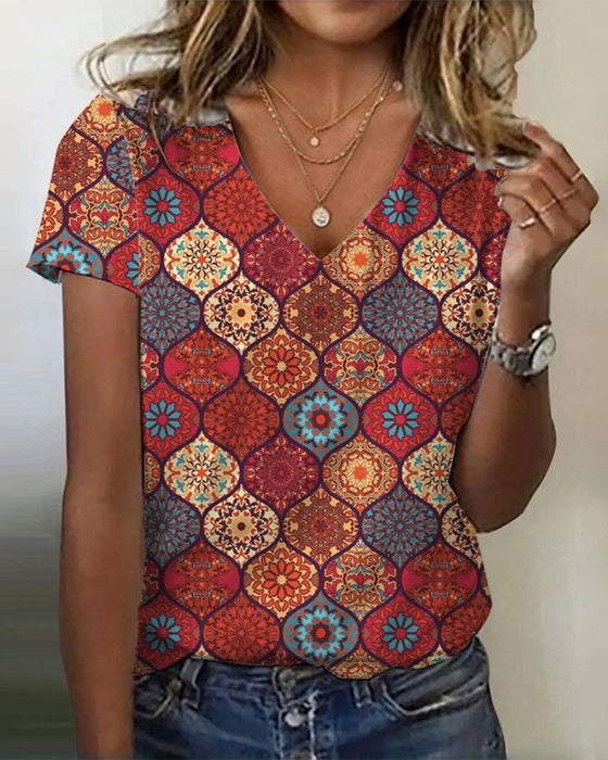 V-neck Retro Print T-shirt