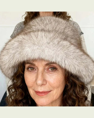 Comfortable And Elegant Winter Hat With Fur