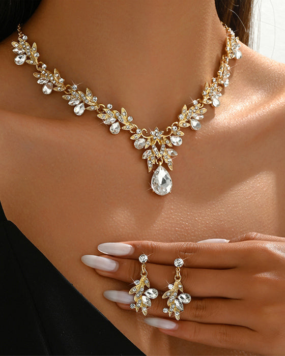 Sparkling Teardrop Pendant Necklace and Earrings Set