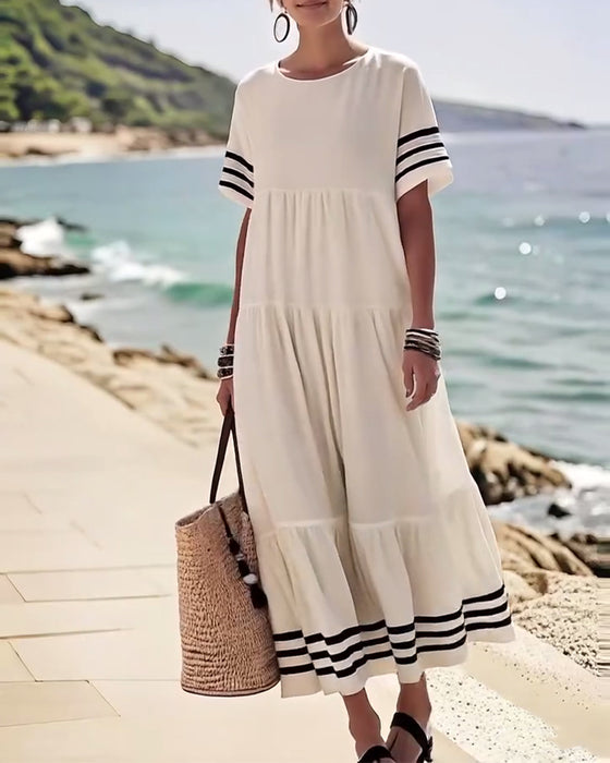 Fashionable Holiday Short-Sleeved Dress