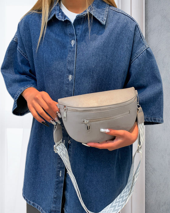 Zippered shoulder bag with contrast straps