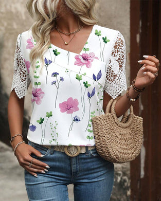 Printed Fashion Lace Stitching Blouse