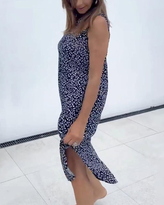 Printed v-neck sleeveless dress