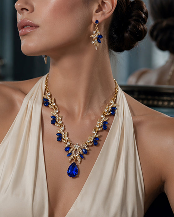 Sparkling Teardrop Pendant Necklace and Earrings Set