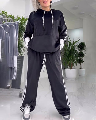 Hooded sweatshirt and pants two-piece set