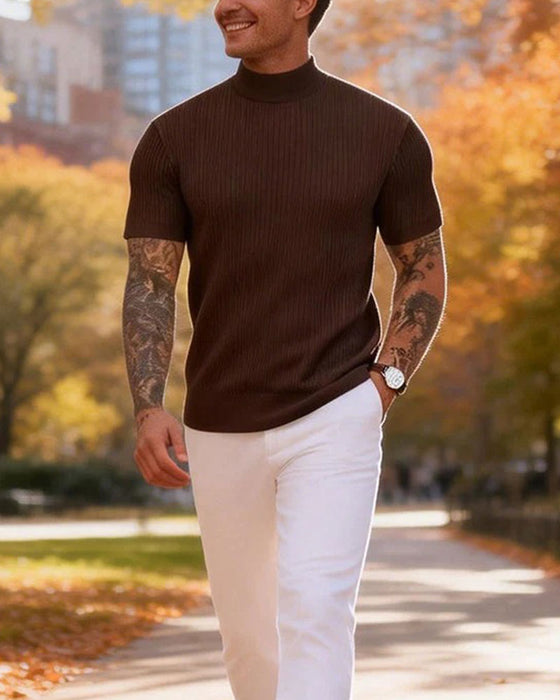 Mock Neck Men‘s Short Sleeve T-Shirt