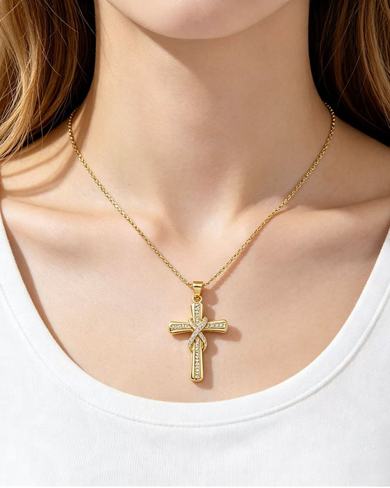 ✝️ Women's Necklace with Sparkling Cross Pendant – Elegant Twisted Design for Everyday & Special Occasions