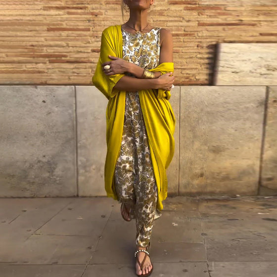 Vintage print elegant two piece suit