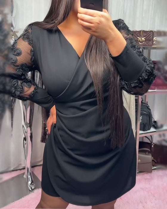 Solid Color V-Neck Long-Sleeved Dress