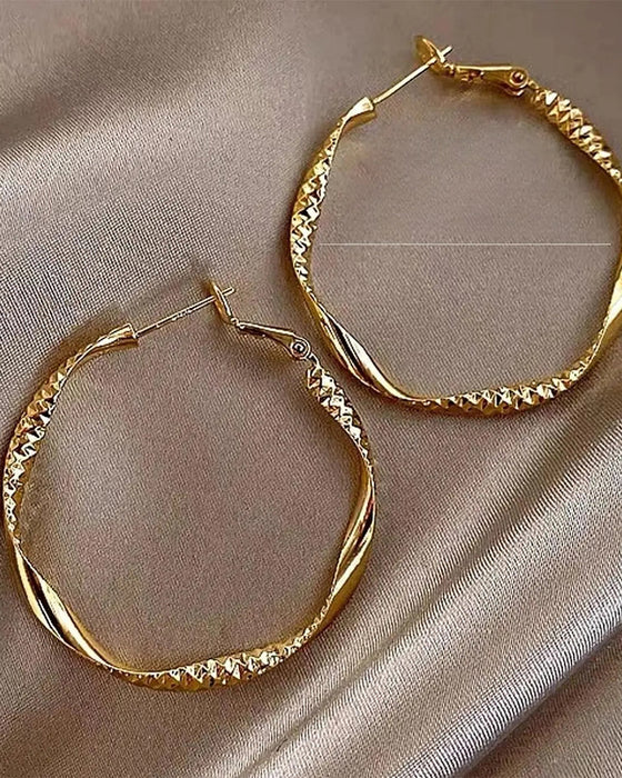 Minimalist Irregular Twist Hoop Earrings Elegant Textured Design