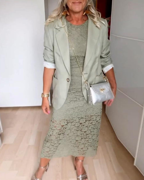 Lace sleeveless elegant slit dress