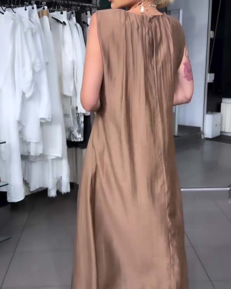 Sleeveless Round Neck Pleated Dress