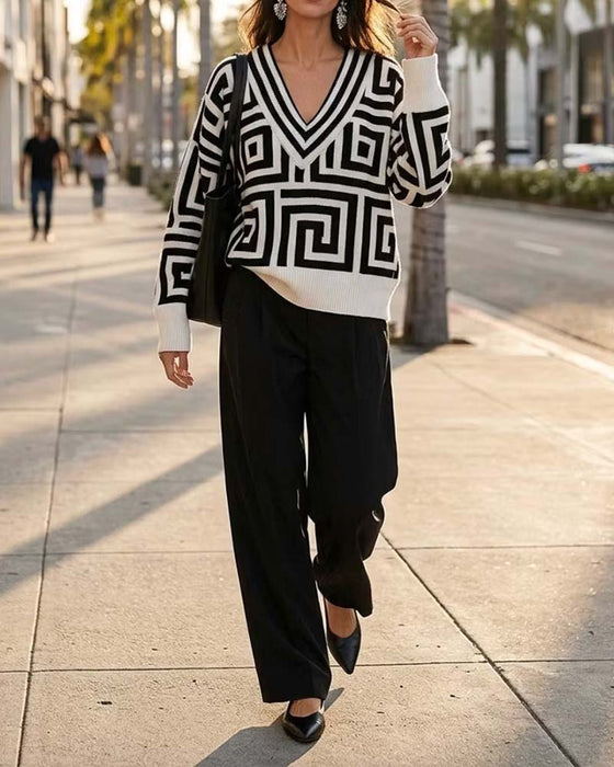 Geometric pattern V-neck knitted Pullovers