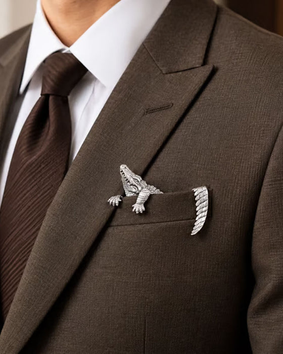 ✨ Luxury Sculpted Animal Brooch