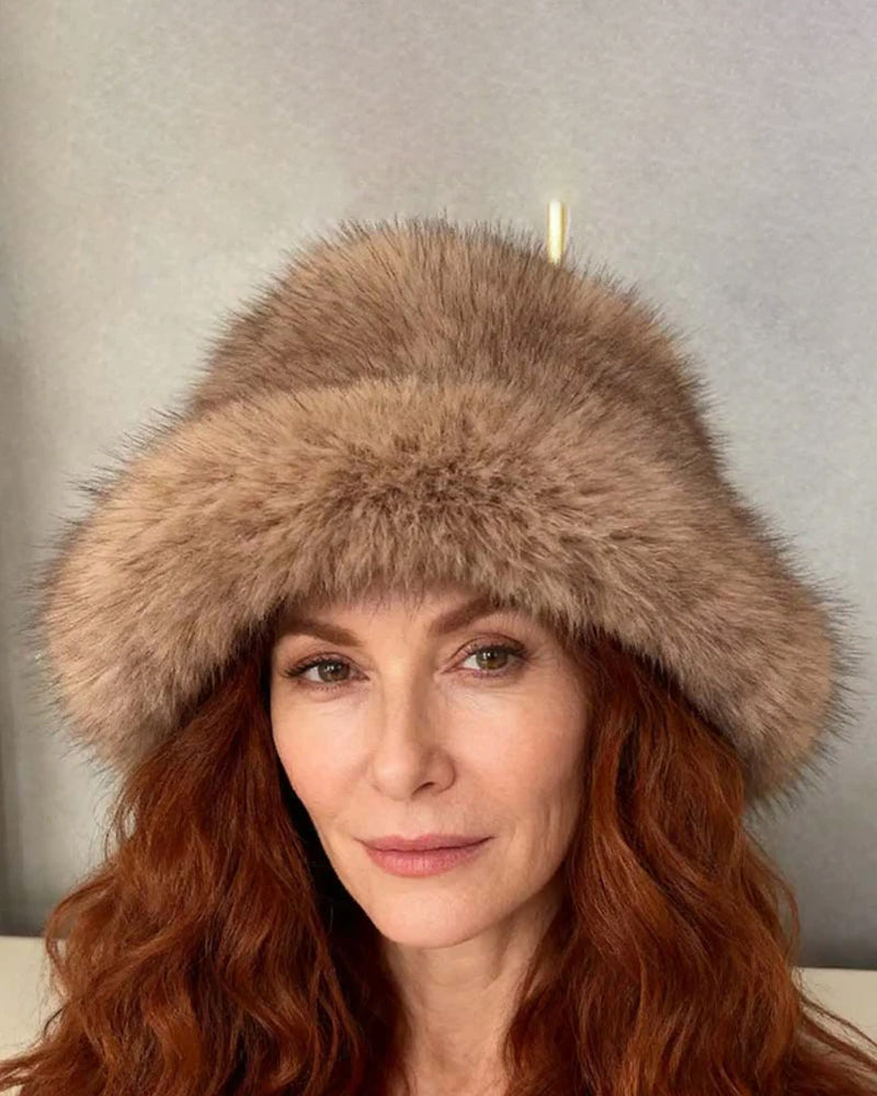 Comfortable And Elegant Winter Hat With Fur