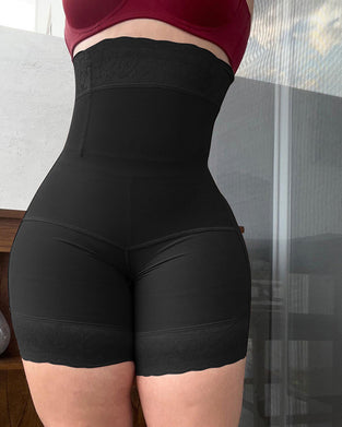 One-piece hip-lifting body shaper