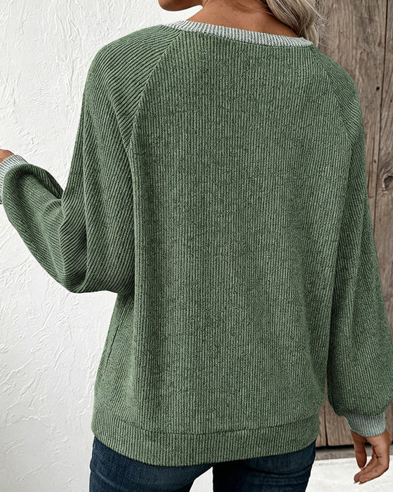 Lapel Contrasting Long-Sleeved Knit Top