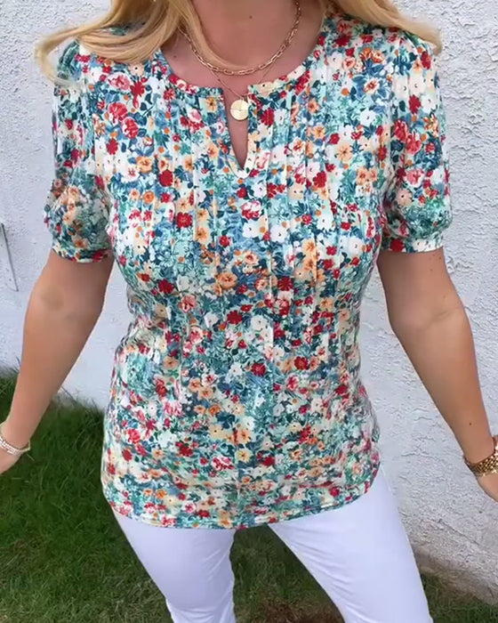 Short-Sleeved Floral Print Pleated Blouse
