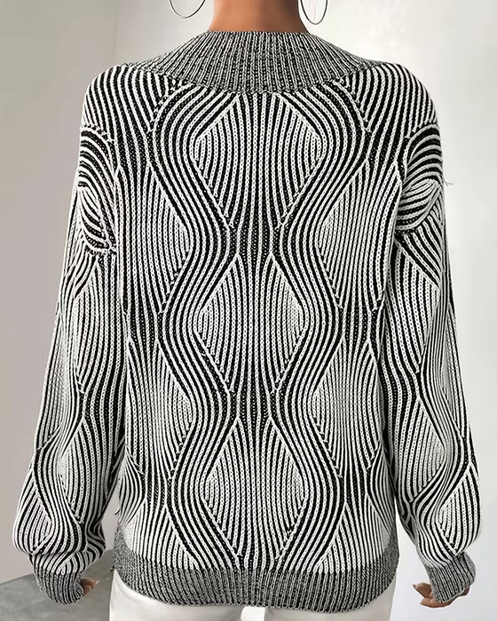 Geometric Striped V-Neck Long-Sleeved Pullover
