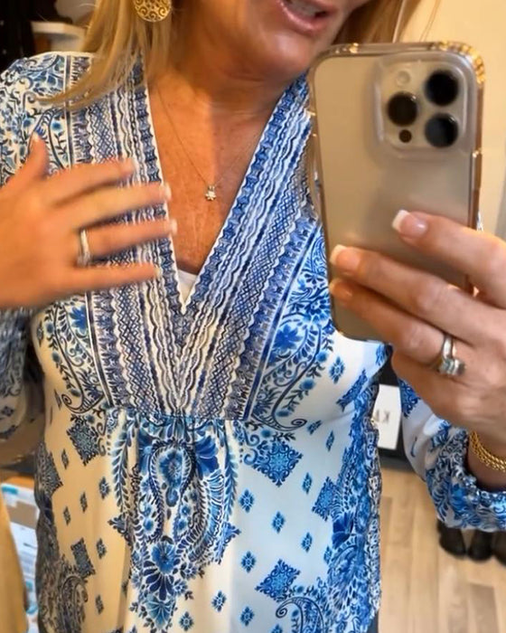 Casual V-neck printed top