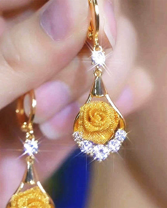 Elegant Mesh Earrings With Rose Motif