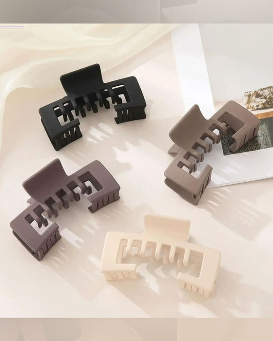 Women's Hat-Friendly Flat Leopard Print Claw Clips