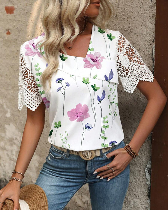 Printed Fashion Lace Stitching Blouse