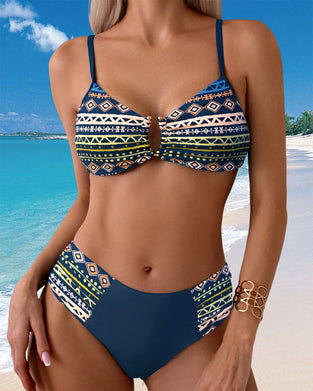 Printed Holiday Style Sexy Two-Piece Bikini