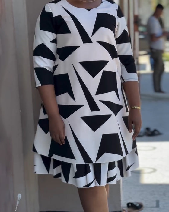 Short-Sleeved Geometric Print Maxi Dress