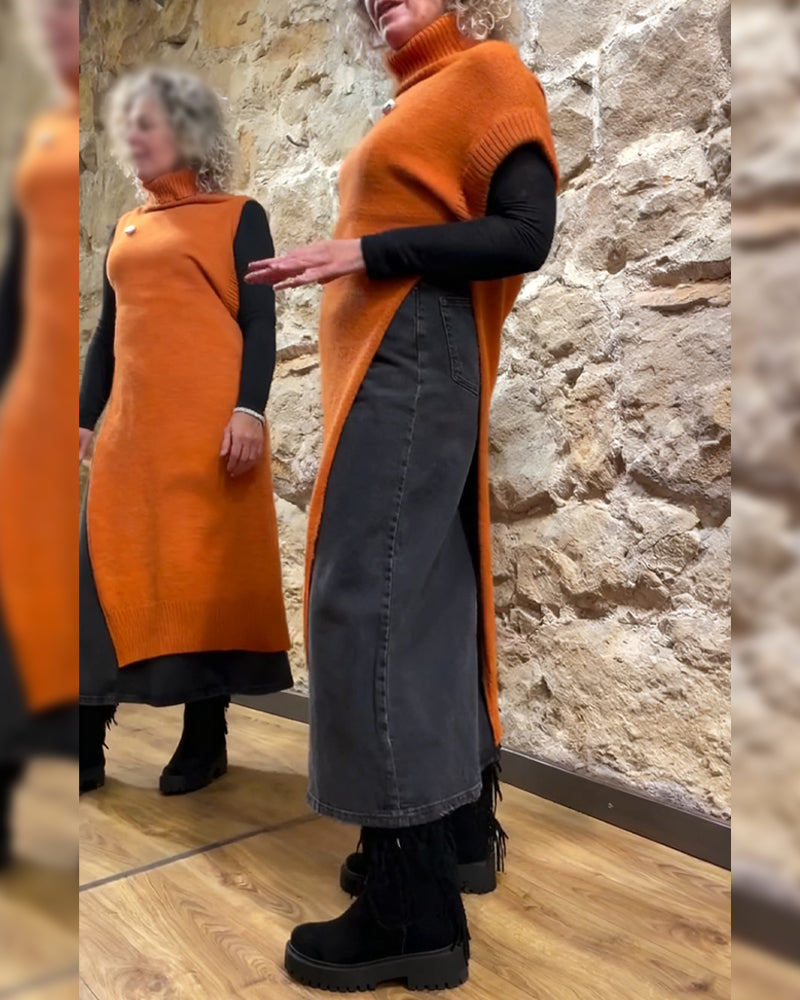 Slit Short-Sleeved Turtleneck Jumper