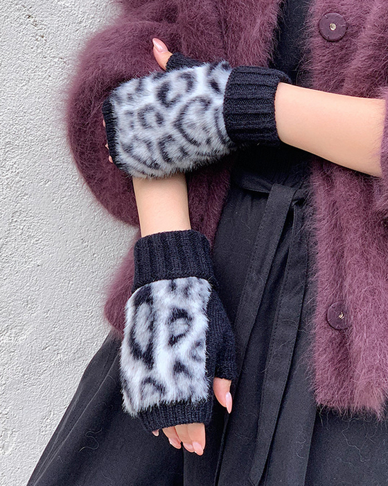 Leopard Print Fur Gloves