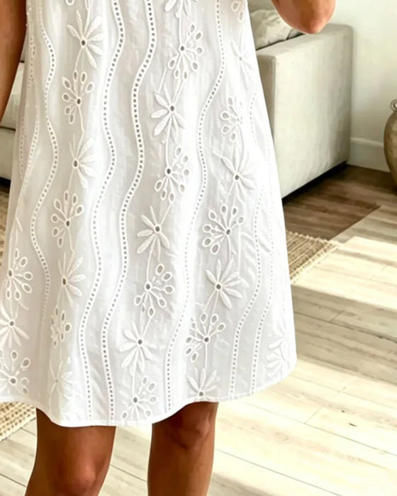 Crew Neck Sleeveless Casual Dress